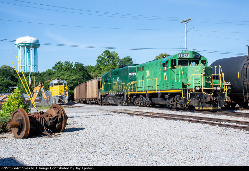 CFWR 106 and 345 shove across Bridge Street